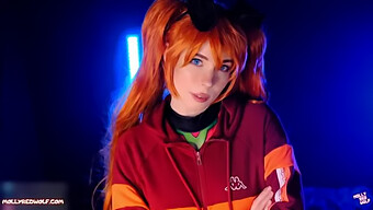 Sexo oral e gozada selvagem de Asuka Langley em vídeo temático Evangelion