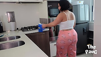 Video Fatto In Casa Di Coppia Che Scopa In Cucina