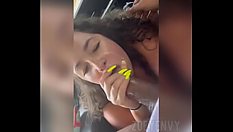 Uma Milf Safada Desfruta De Uma Gozada Facial De Um Pau Grande.